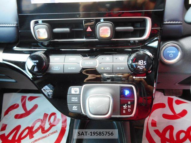 Toyota AQUA 2021-11 376496-18