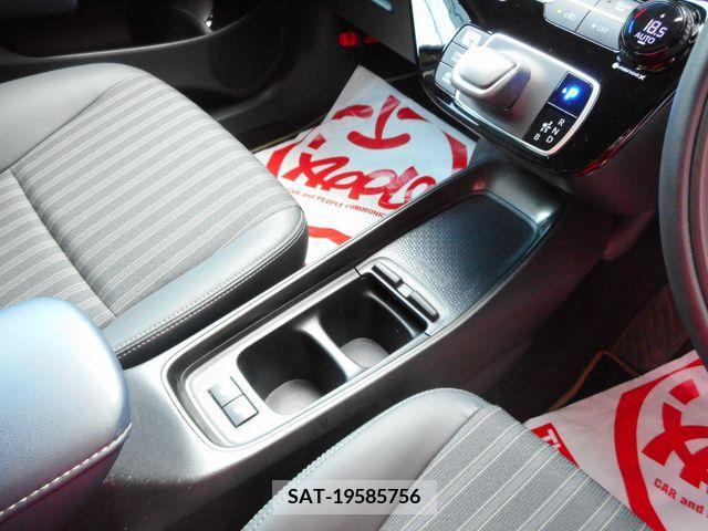 Toyota AQUA 2021-11 376496-16