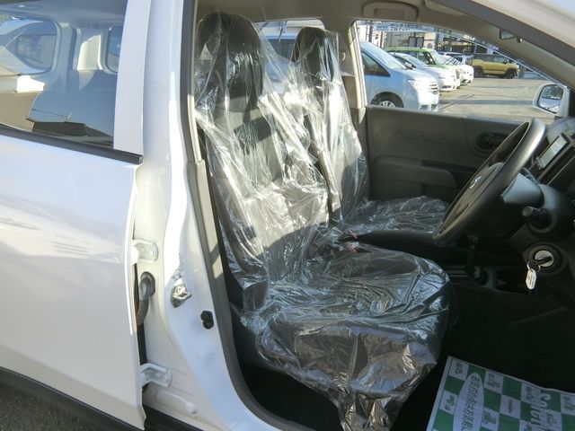 Nissan NV150 AD 2018-08 13342-5