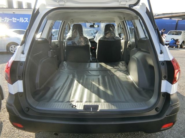 Nissan NV150 AD 2018-08 13342-8