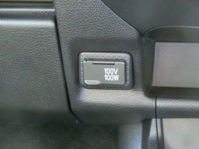 Nissan NV150 AD 2018-08 13342-12