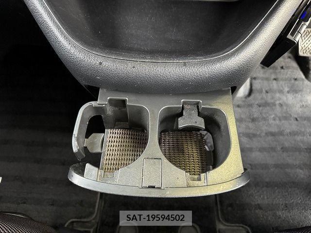 Nissan SERENA 2006-06 385217-18