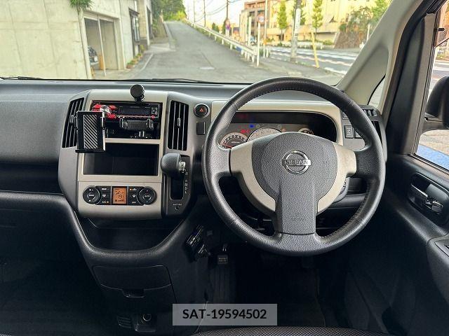 Nissan SERENA 2006-06 385217-9