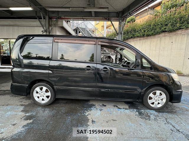 Nissan SERENA 2006-06 385217-7