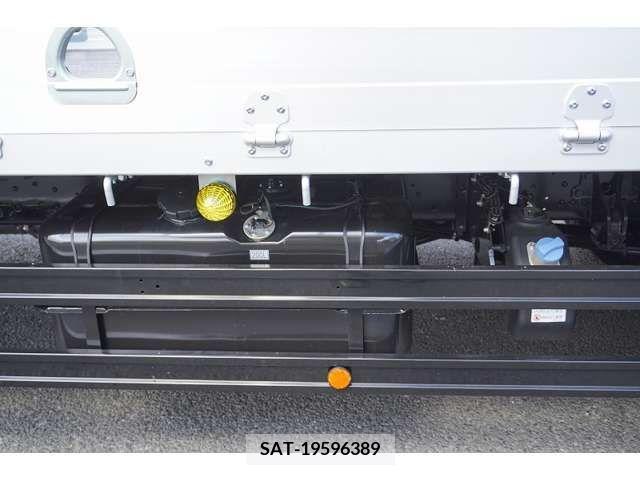 MITSUBISHI FUSO Fighter 2023-08 203030-14