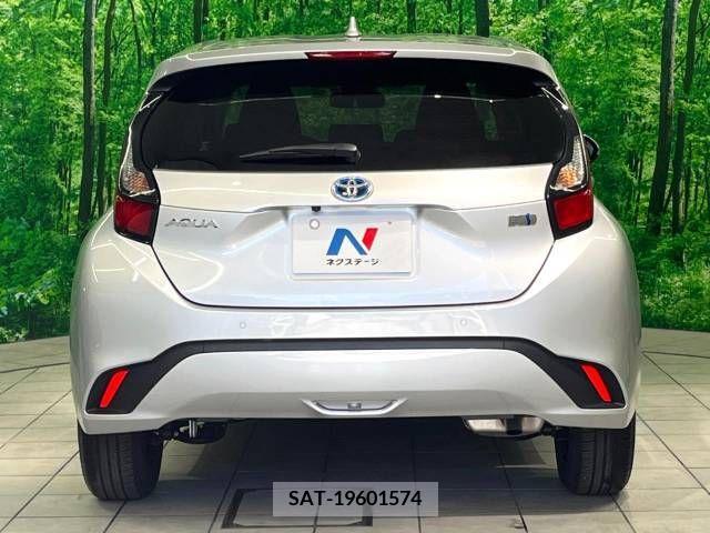 Toyota AQUA 2021-10 220929-15
