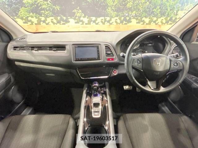 Honda VEZEL 2014-11 370007-1