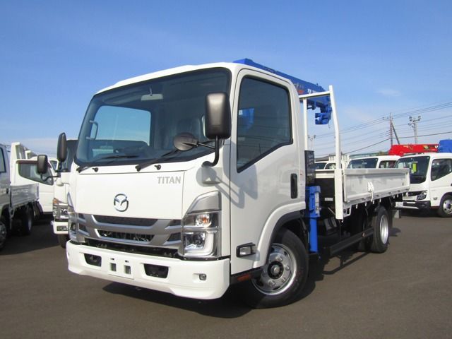 Mazda TITAN 2023-09 9423-0