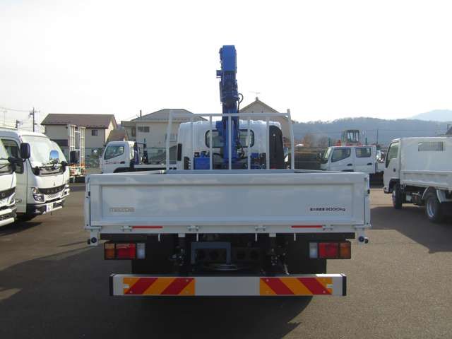 Mazda TITAN 2023-09 9423-5