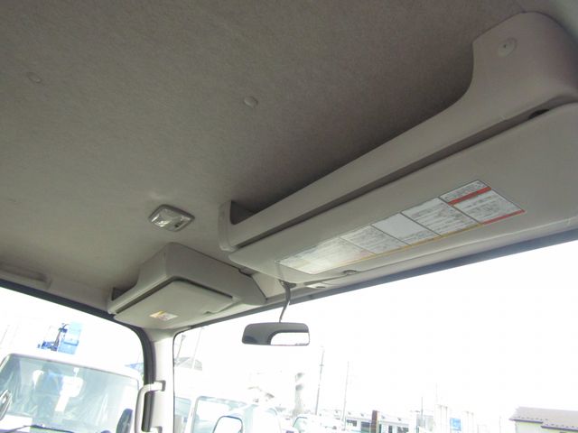 Mazda TITAN 2023-09 9423-26
