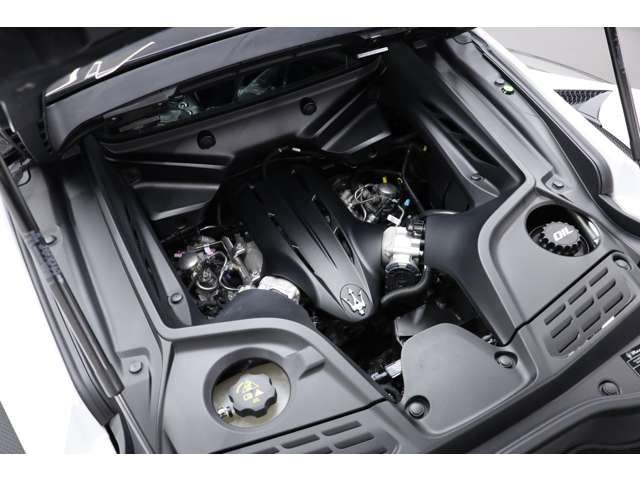 Maserati MC20 2022-10 10030-4