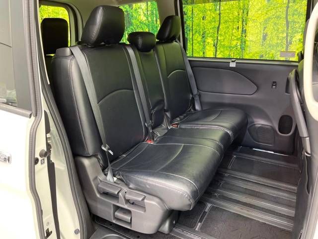 Nissan SERENA 2018-11 23887-9
