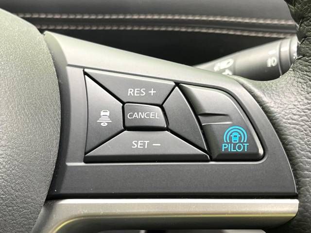 Nissan SERENA 2018-11 23887-5