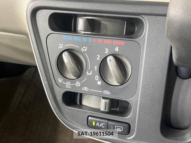 Toyota PASSO 2018-05 216409-6