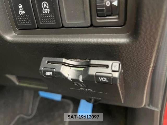 Suzuki SWIFT 2014-02 320886-4