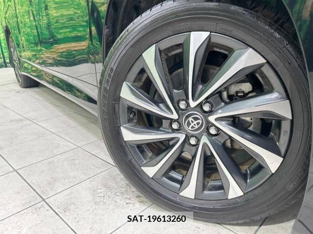Toyota VOXY 2022-06 313572-14