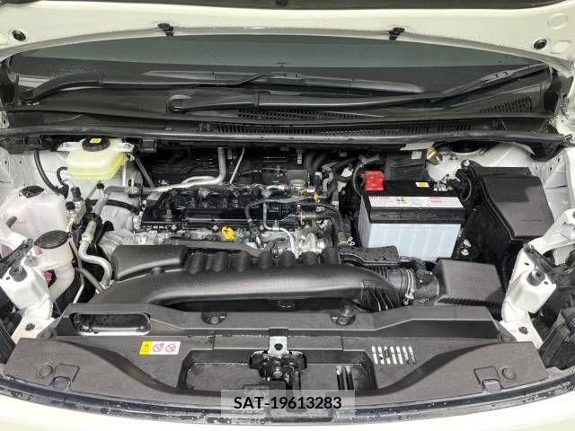 Toyota VOXY 2023-04 204401-19
