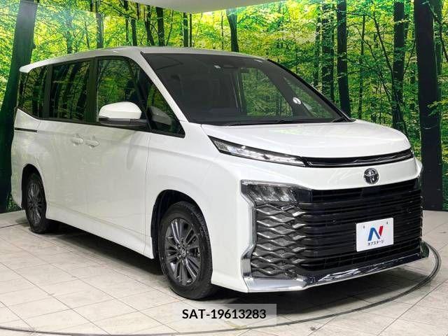 Toyota VOXY 2023-04 204401-17