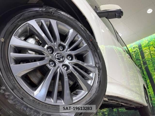 Toyota VOXY 2023-04 204401-14