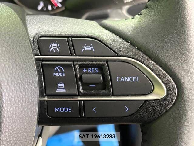Toyota VOXY 2023-04 204401-4