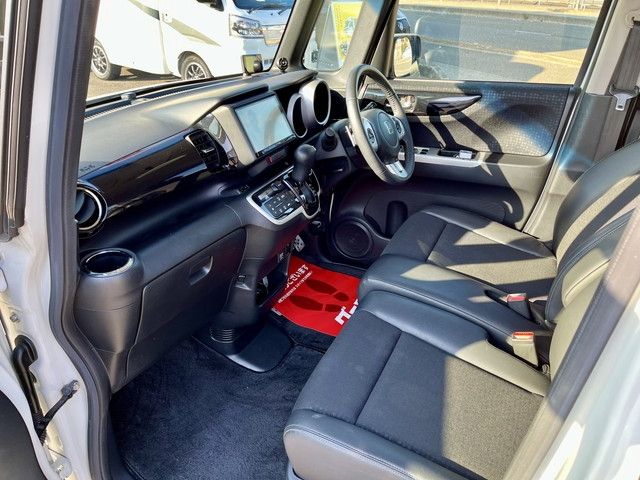 Honda N BOX CUSTOM 2015-10 185243-5