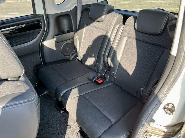 Honda N BOX CUSTOM 2015-10 185243-6