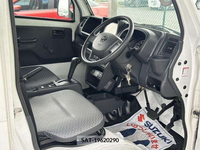 Nissan CLIPPER 2017-09 302144-19