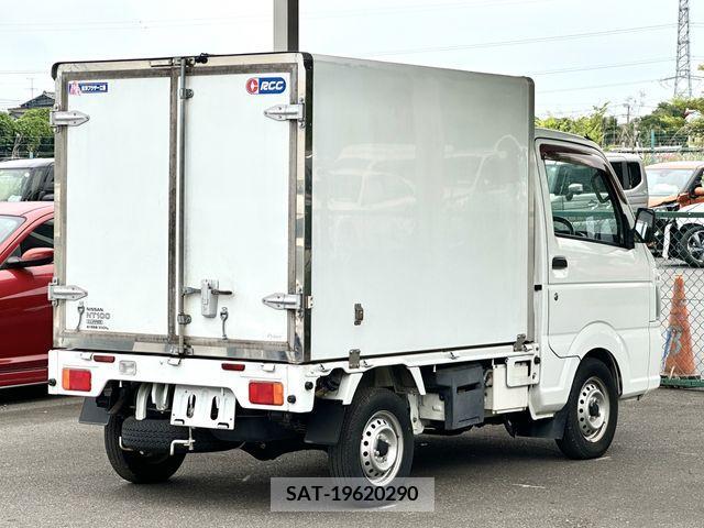 Nissan CLIPPER 2017-09 302144-11
