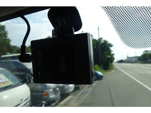 Nissan NV350 Caravan 2017-05 21958-8