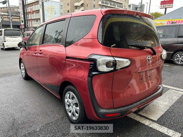 Toyota SIENTA 2018-02 239764-7