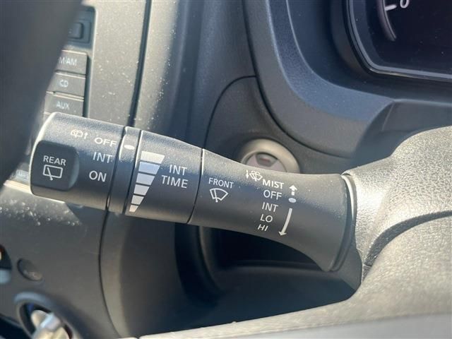 Nissan NOTE 2017-09 27662-11