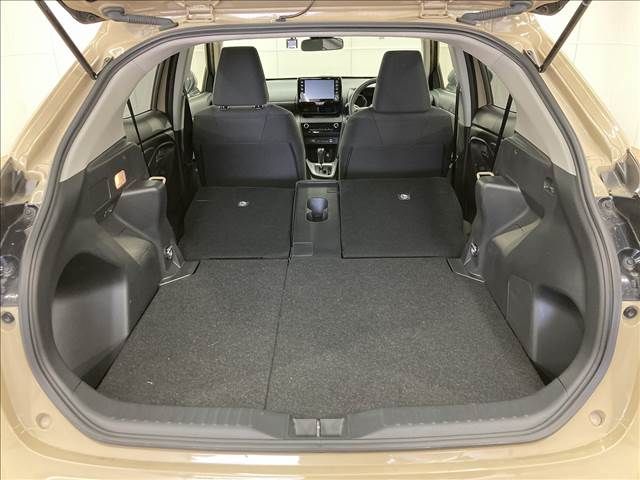 Toyota YARIS CROSS 2021-07 184491-13