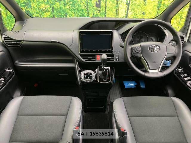 Toyota NOAH 2019-08 379485-1