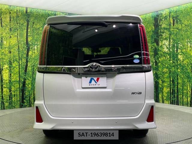 Toyota NOAH 2019-08 379485-16