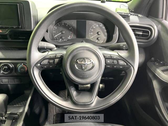 Toyota YARIS 2023-03 379765-11