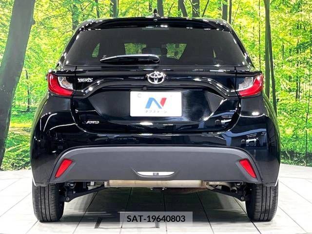 Toyota YARIS 2023-03 379765-15