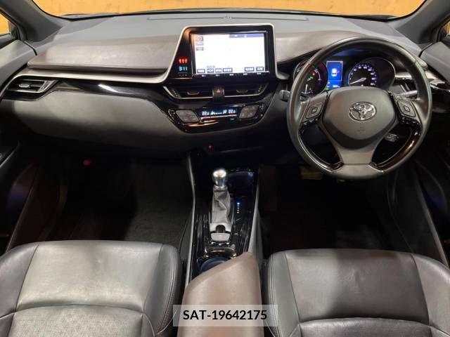 Toyota C-HR 2017-02 322949-1
