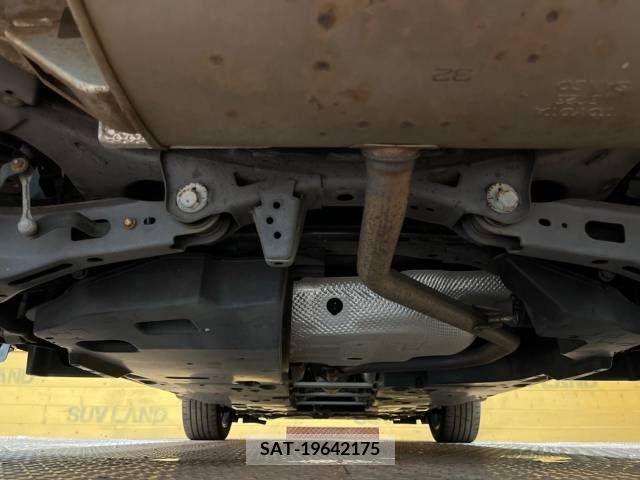 Toyota C-HR 2017-02 322949-19