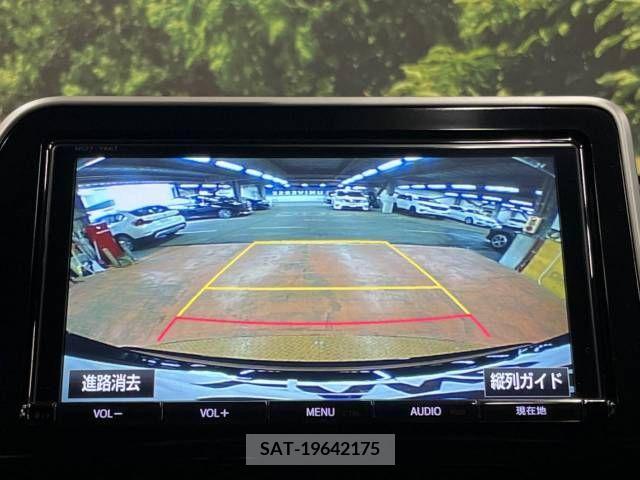 Toyota C-HR 2017-02 322949-3