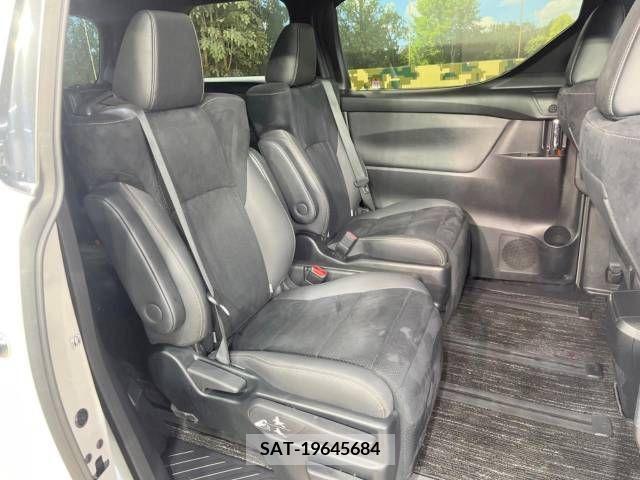 Toyota ALPHARD 2022-11 372105-10
