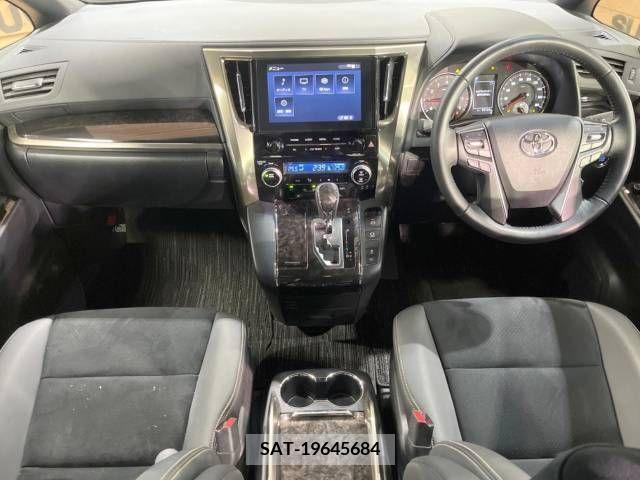 Toyota ALPHARD 2022-11 372105-1