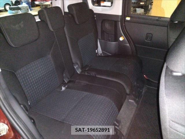 Toyota ROOMY 2021-11 208545-7