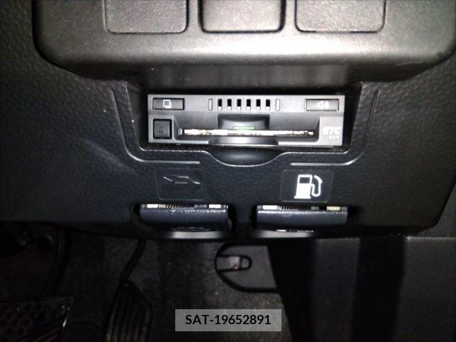 Toyota ROOMY 2021-11 208545-18