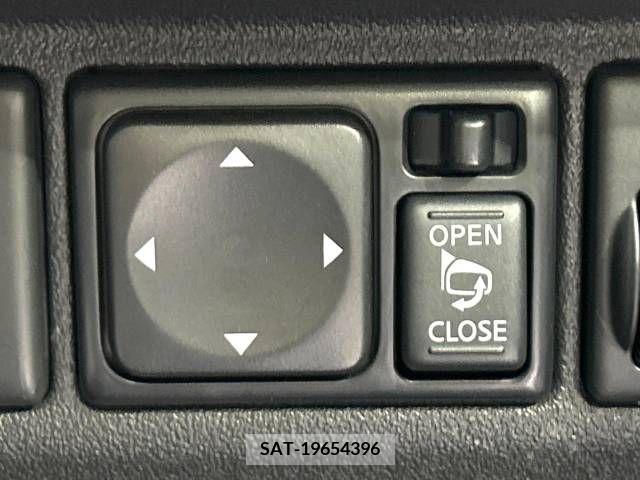 Nissan MARCH 2020-11 308074-7