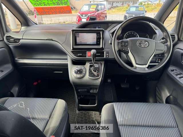 Toyota NOAH 2016-01 449060-2