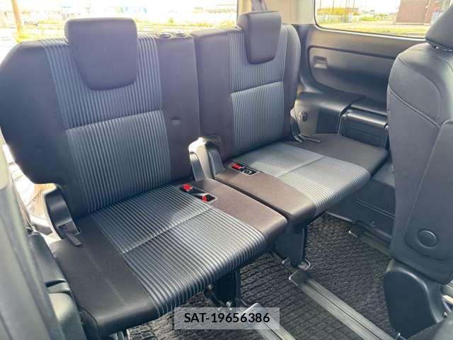 Toyota NOAH 2016-01 449060-11