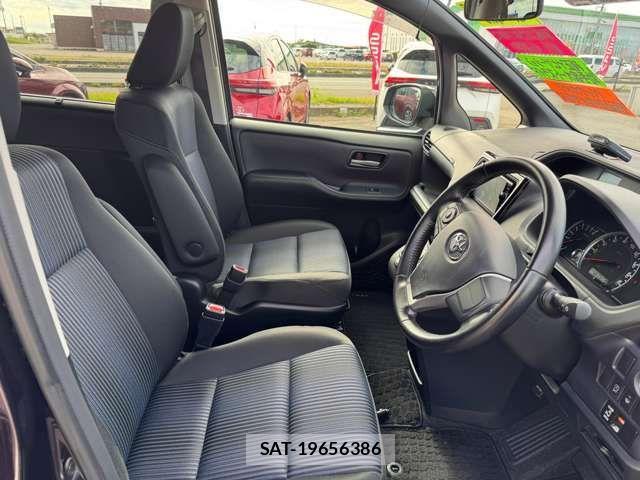 Toyota NOAH 2016-01 449060-9