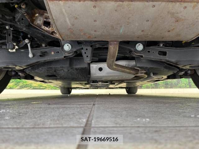 Toyota PRIUS 2017-12 342343-19