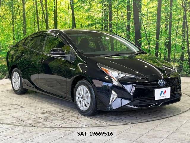 Toyota PRIUS 2017-12 342343-16