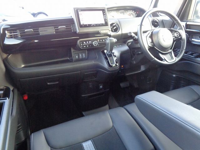 Honda N BOX CUSTOM 2021-07 24581-10